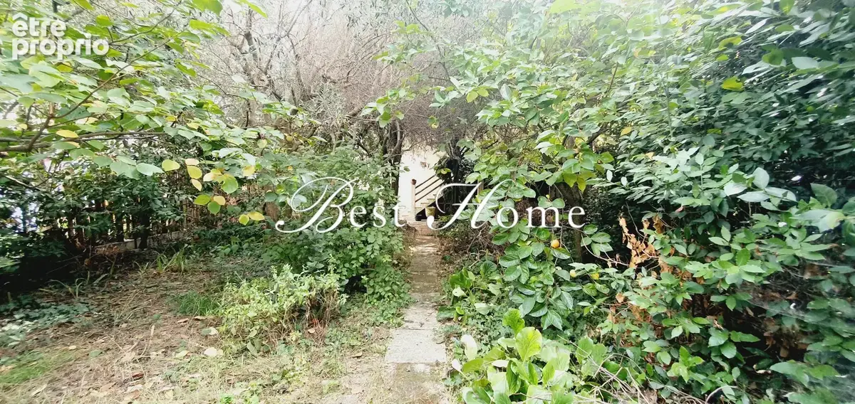  EXCLUSIVITE - Vente  Maison de ville NIMES avec jardin et garage- - photo 11