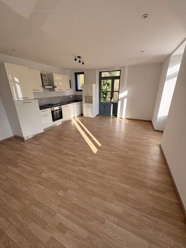 Maison à SAINT-JUST-DE-CLAIX