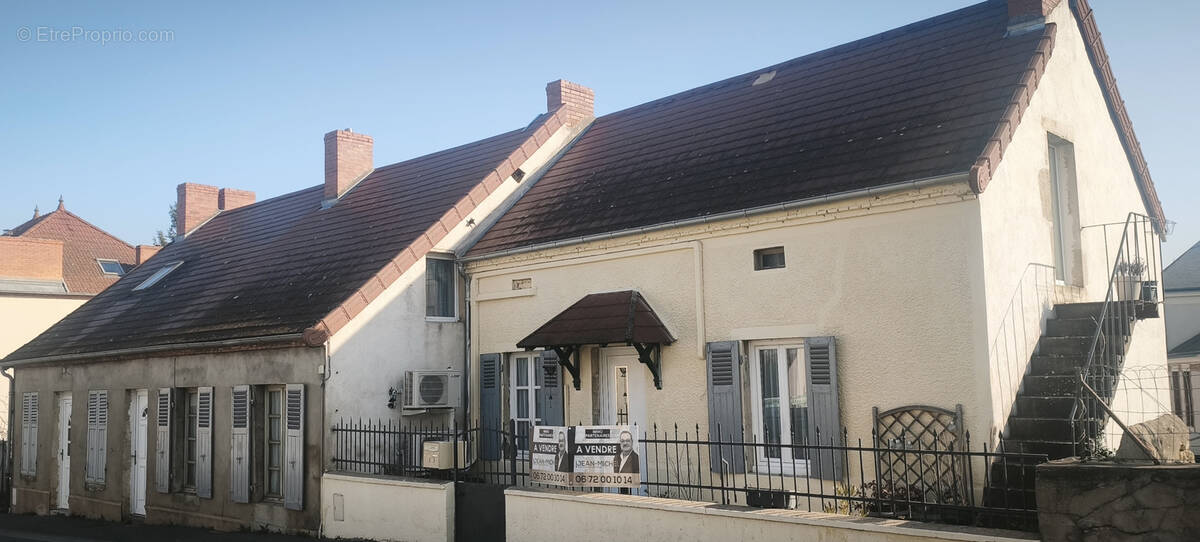 Maison à SAINT-GERMAIN-DES-FOSSES