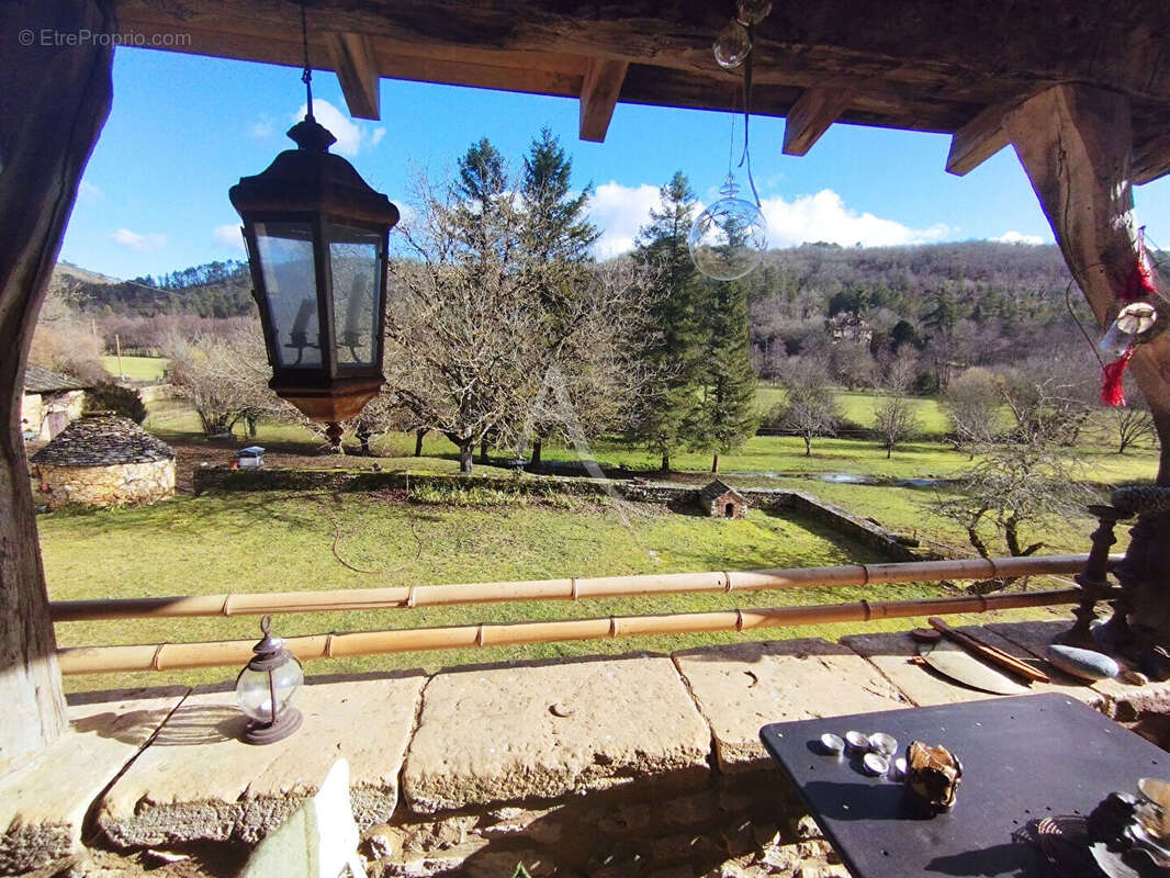 Maison à LES JUNIES