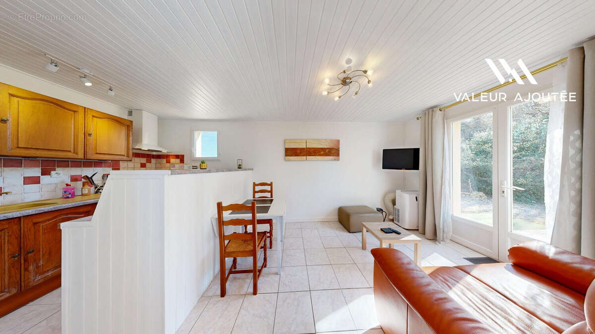 Pièce de vie du 2 ème gîte