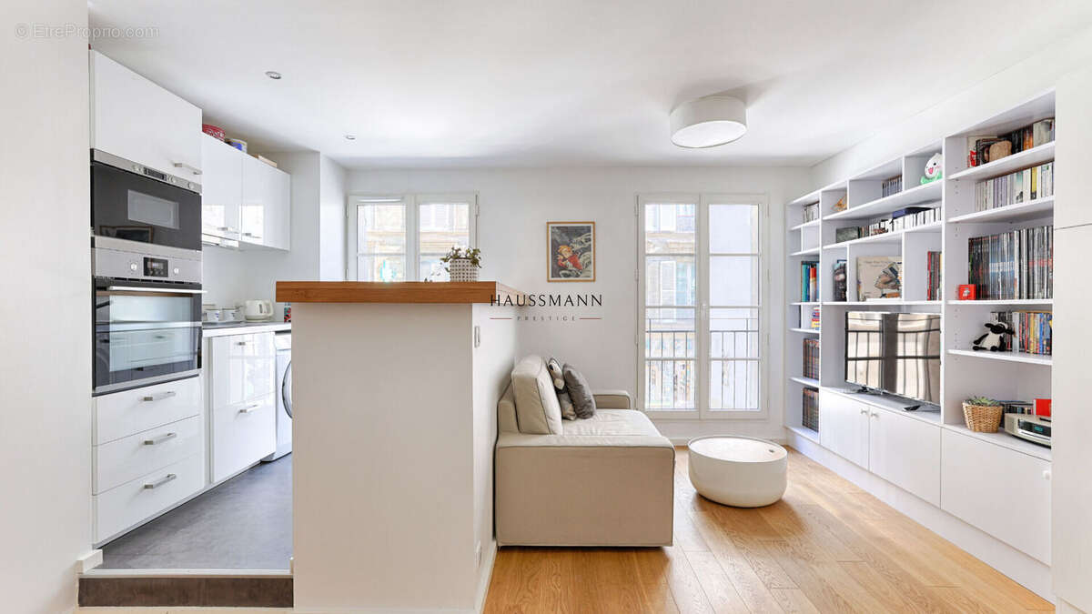 Appartement à PARIS-7E