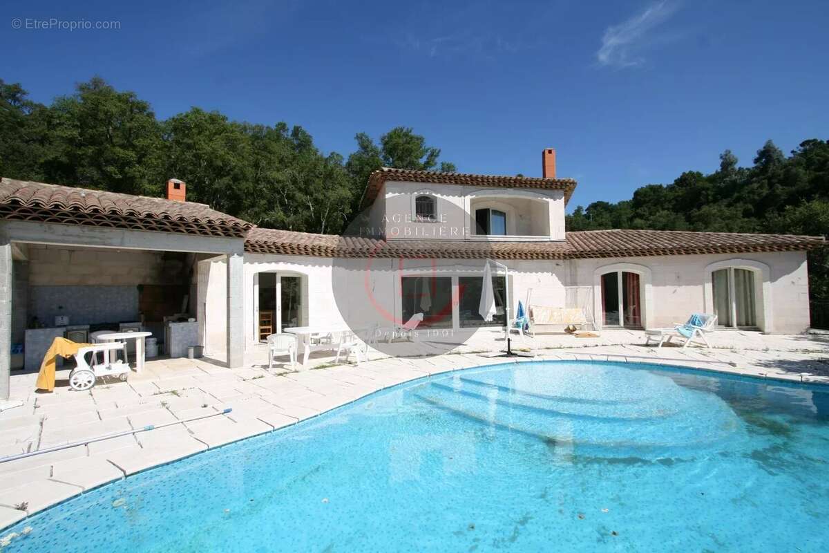 Maison à LES ADRETS-DE-L'ESTEREL