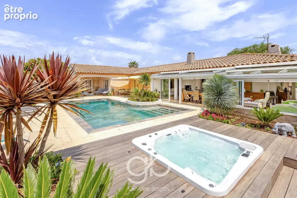 Villa d'exception 230 m2 plain-pied avec piscine & jacuzzi  Lattes - photo 20