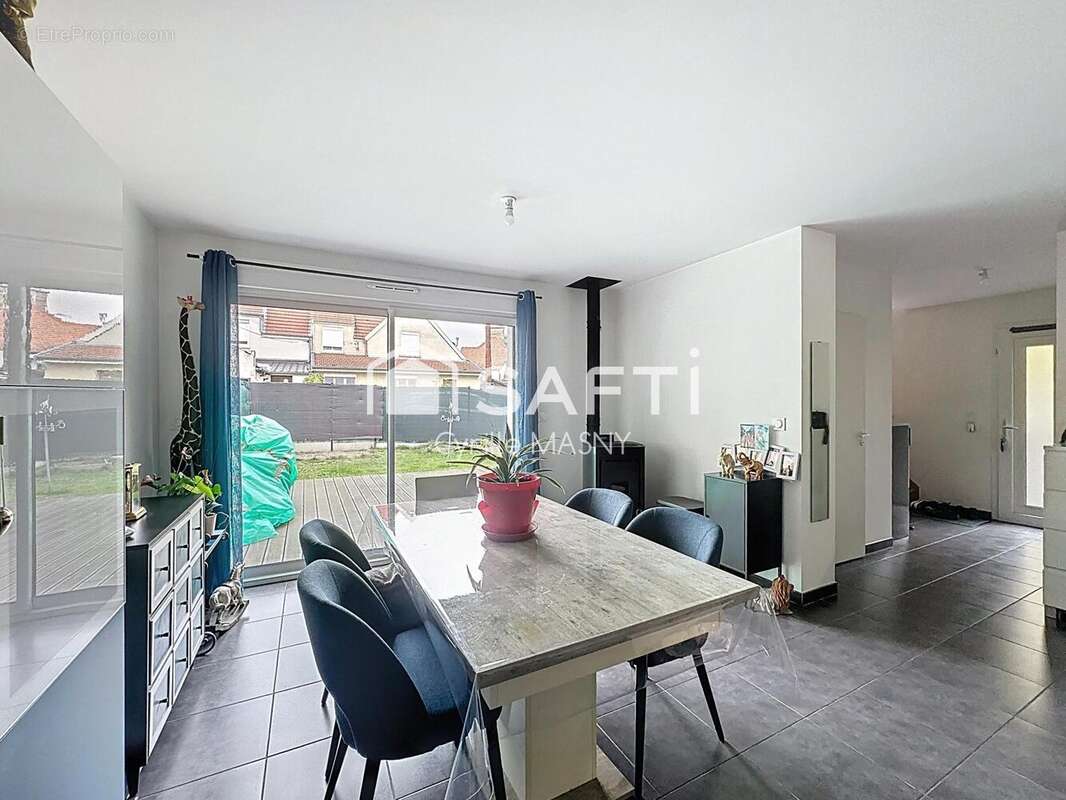 Photo 2 - Maison à REIMS