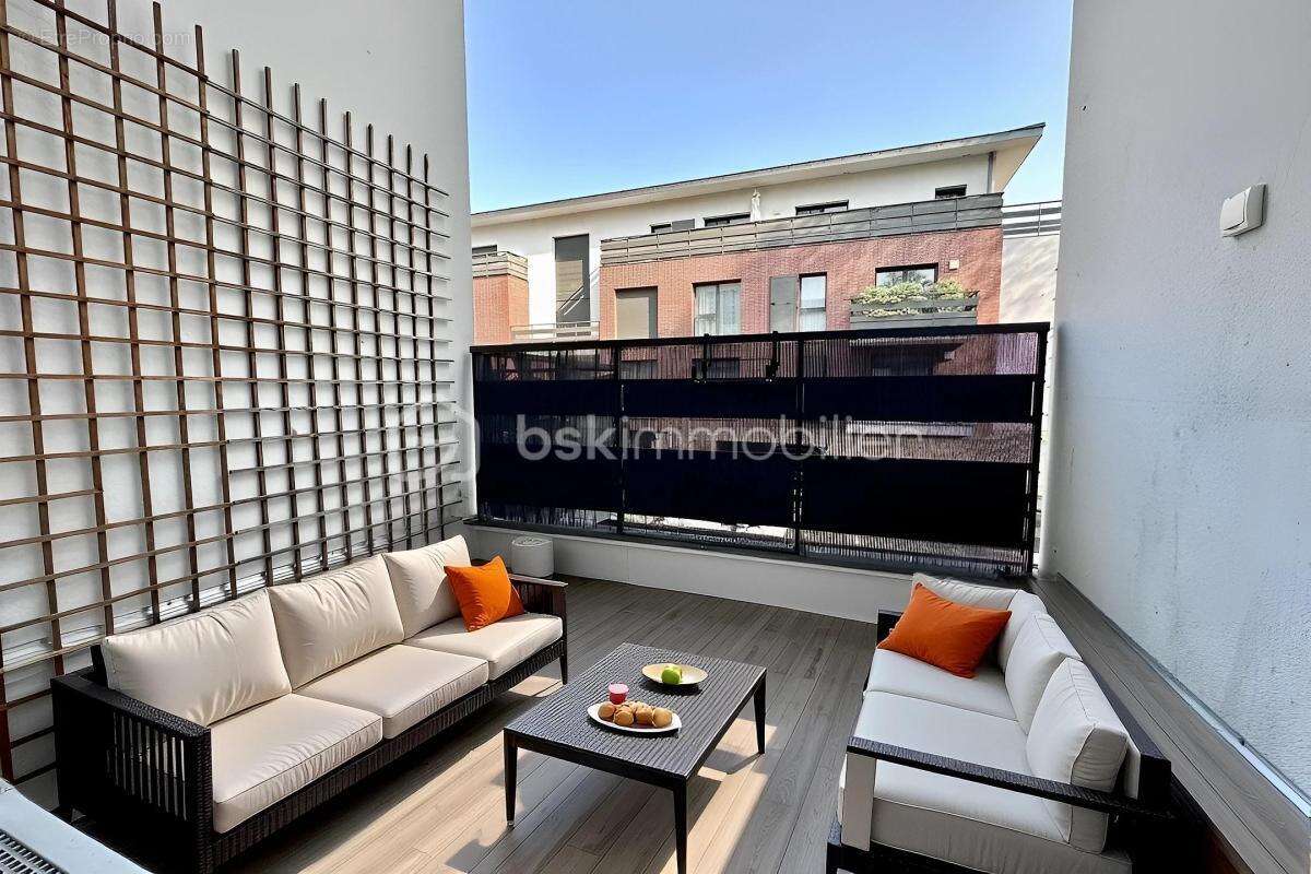 Duplex 3 pièces – 68 m² – Parking - Loggia - Pontoise Saint-Martin - photo 4