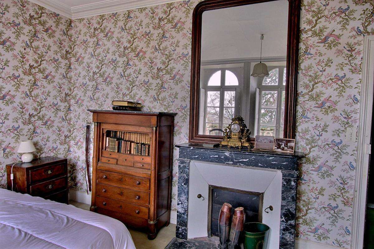 Manoir de 1850, maison de gardien et tennis sur un parc de 5ha - photo 11