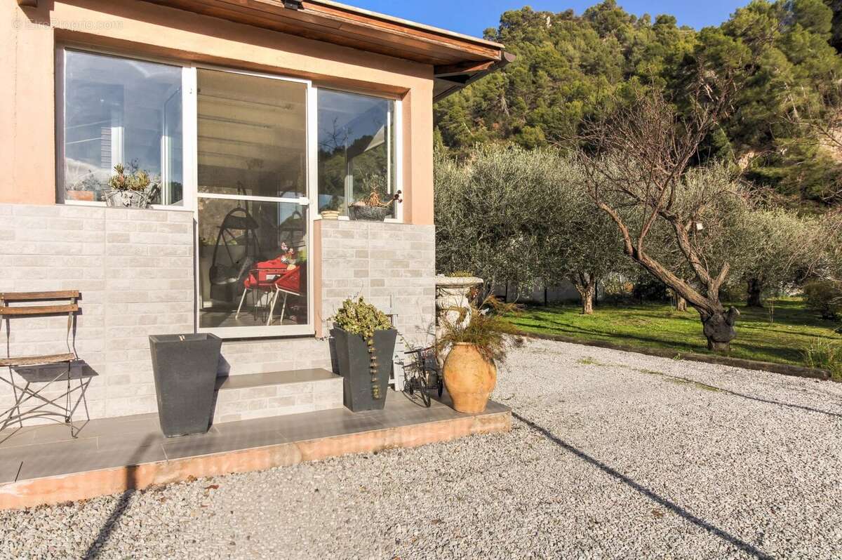 Maison à SAINT-MARTIN-DU-VAR