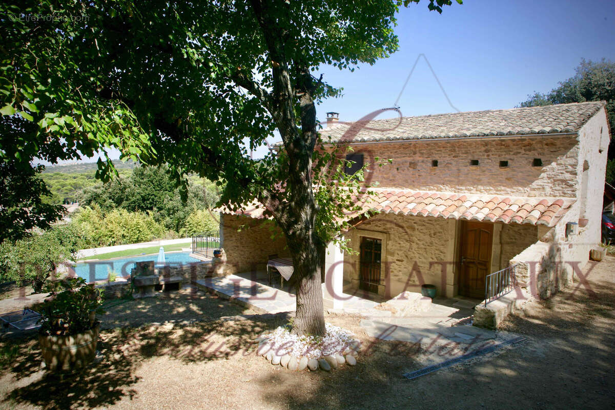 Maison à PIOLENC