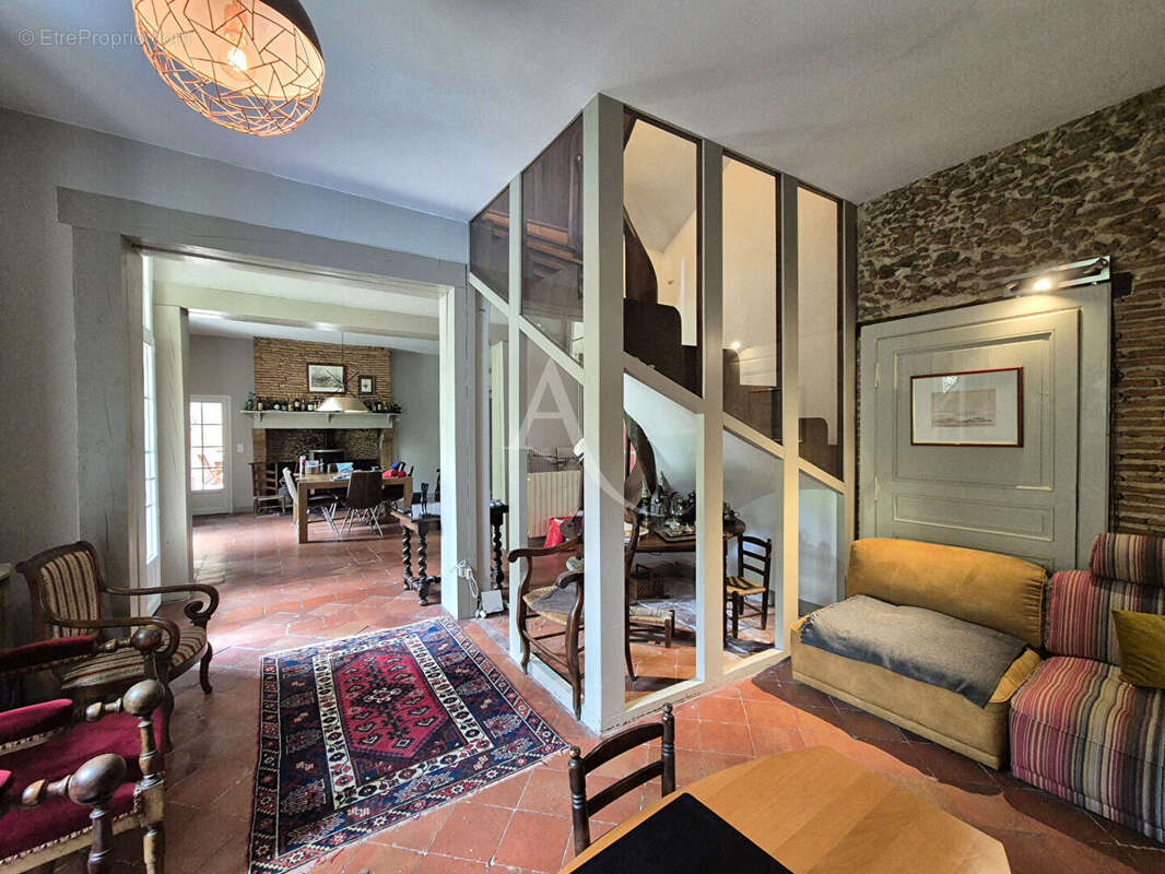 Maison à VILLENEUVE-DE-MARSAN