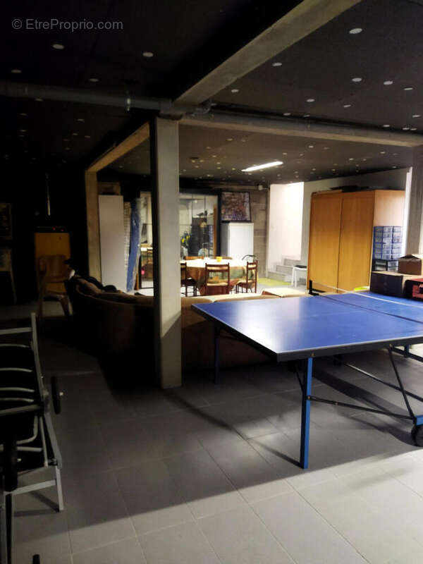 garage - Maison à CASTELNAU-MONTRATIER