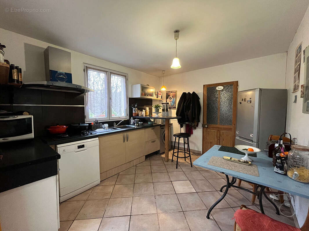 Maison à CUISE-LA-MOTTE