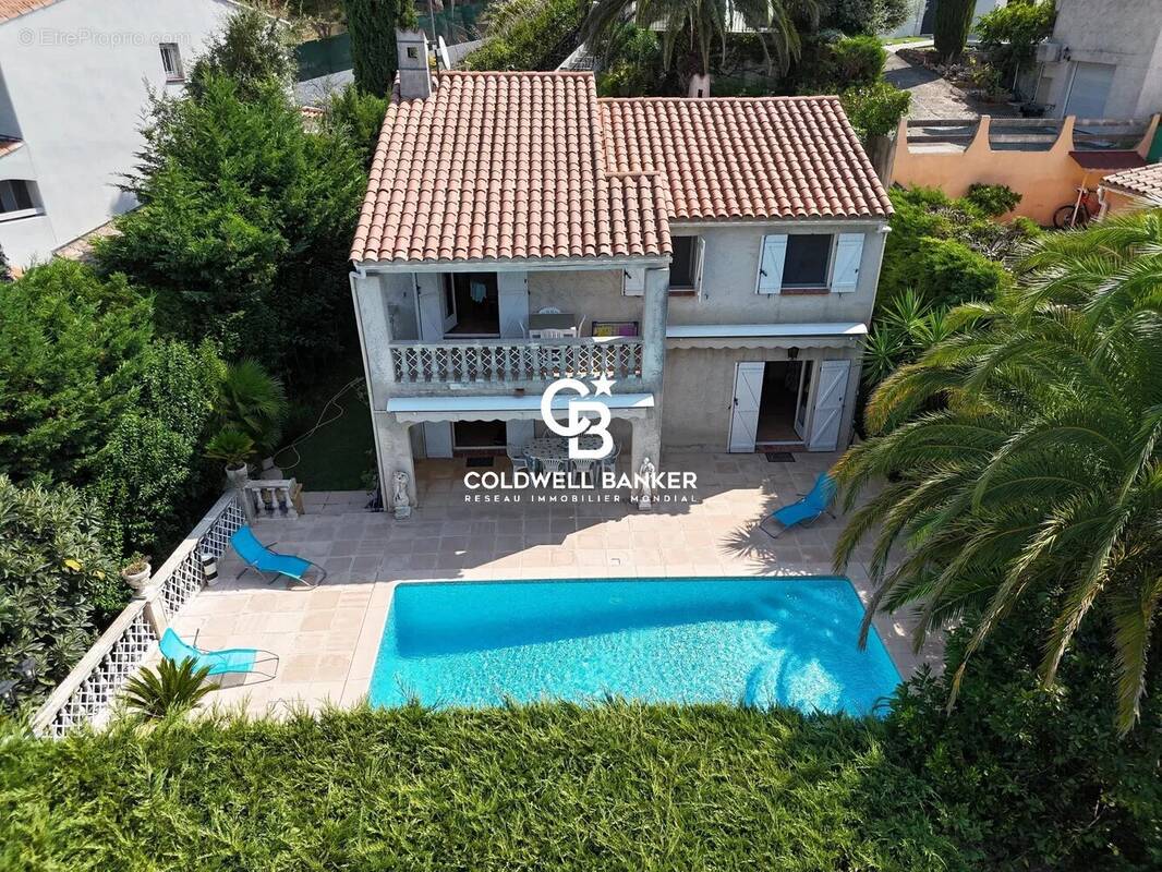 Maison à SAINT-RAPHAEL