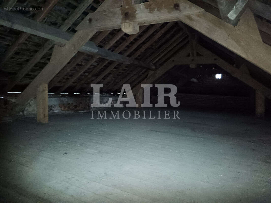 Appartement à MOULINS-LA-MARCHE