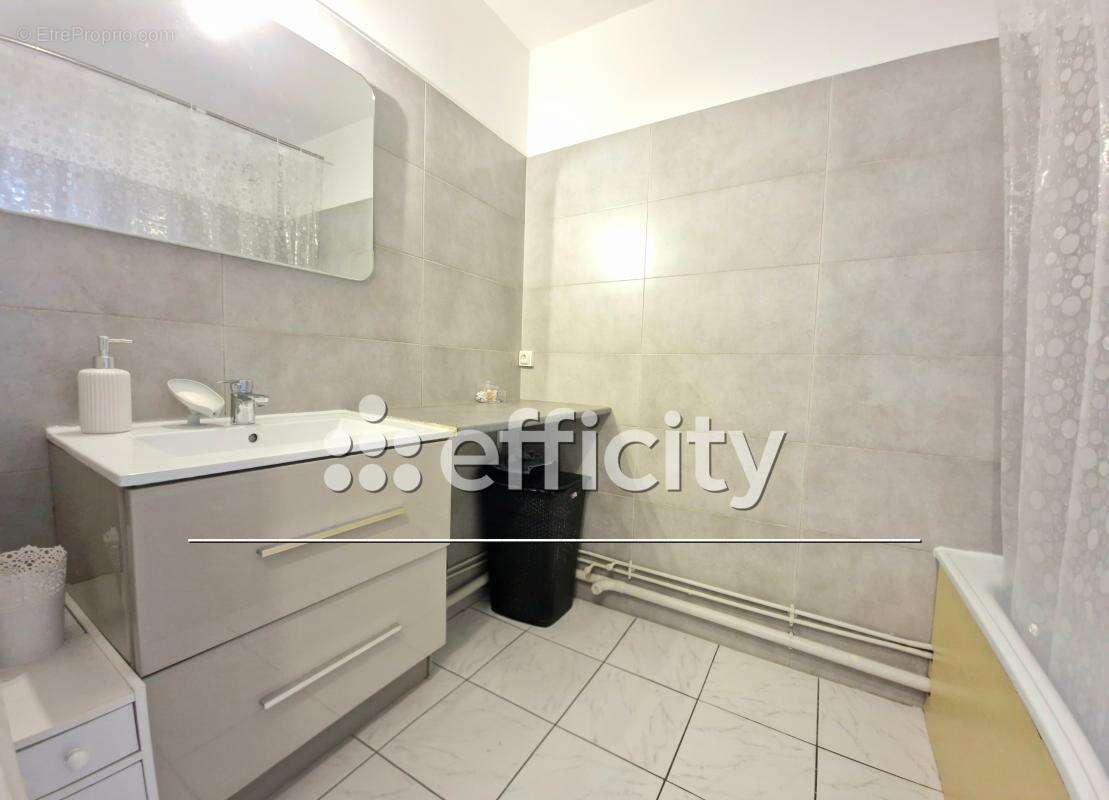 Appartement à CHAMPS-SUR-MARNE