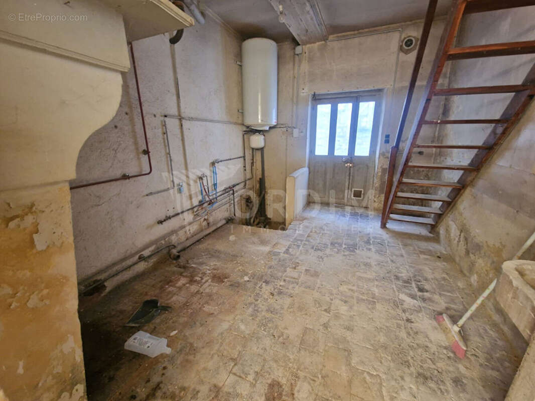 Maison à JUSSY