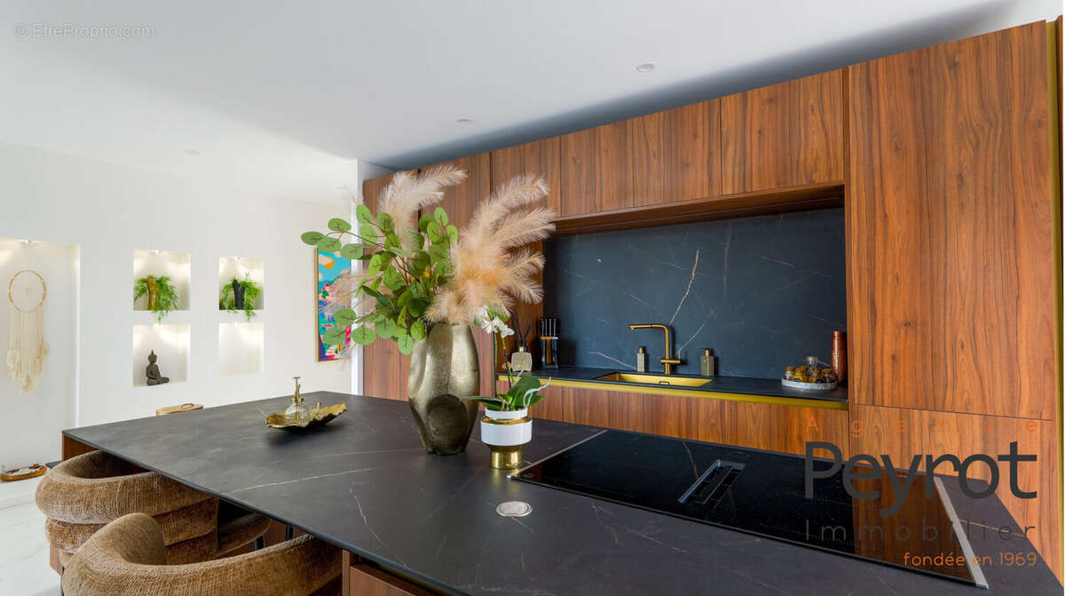Maison 150 m² à Sainte-Marie  - photo 6