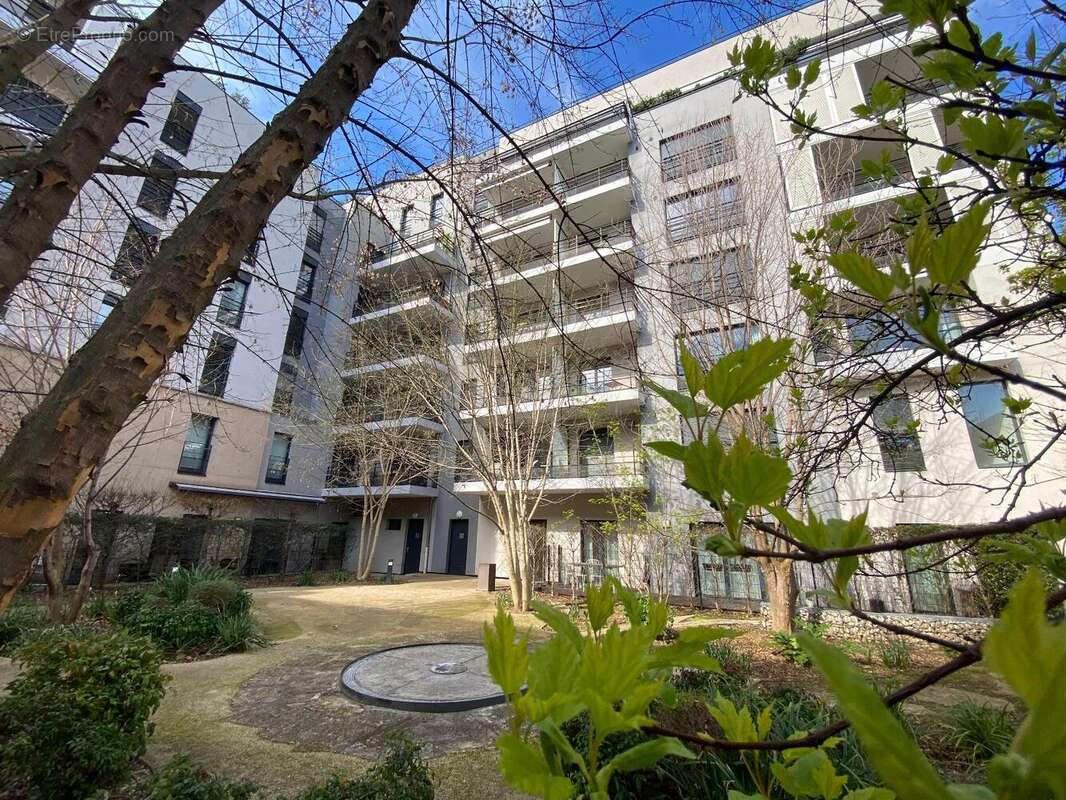   - Appartement à LYON-2E