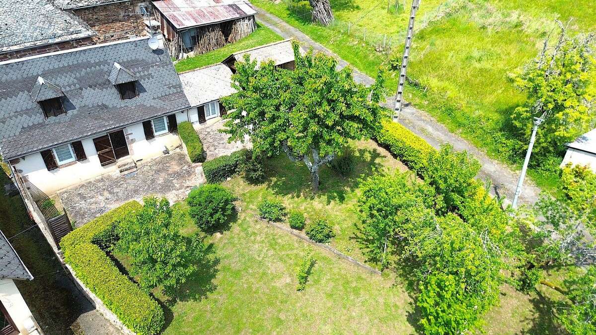 Maison T3 Villecomtal + terrain plat de 410 m² - photo 18