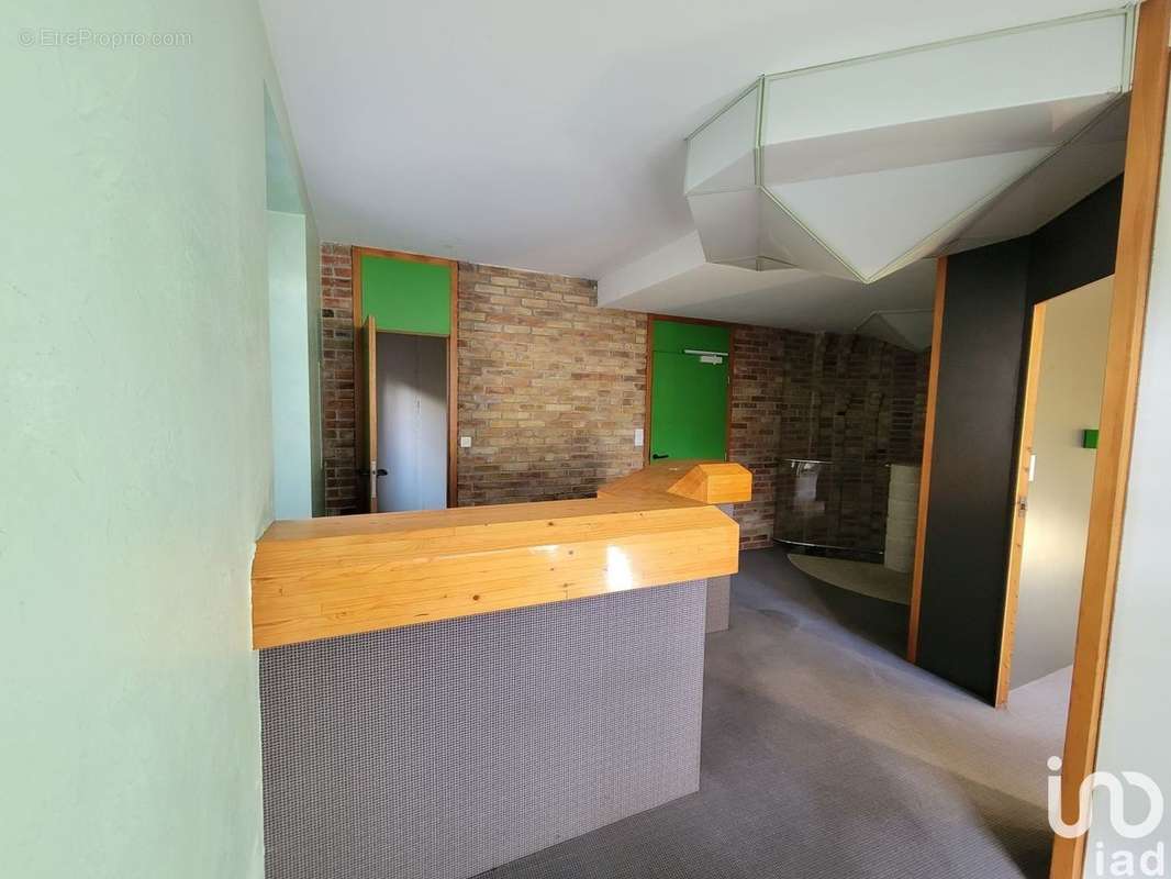 Photo 4 - Commerce à AUTUN