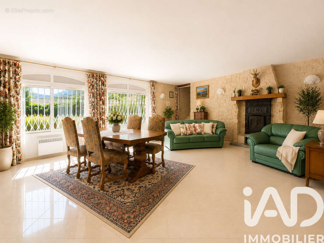 Photo 3 - Maison à REYNES