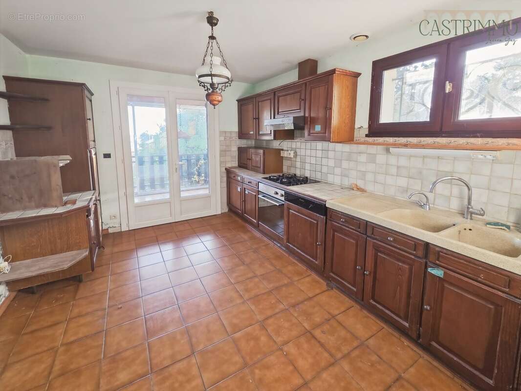 Maison à RESTINCLIERES