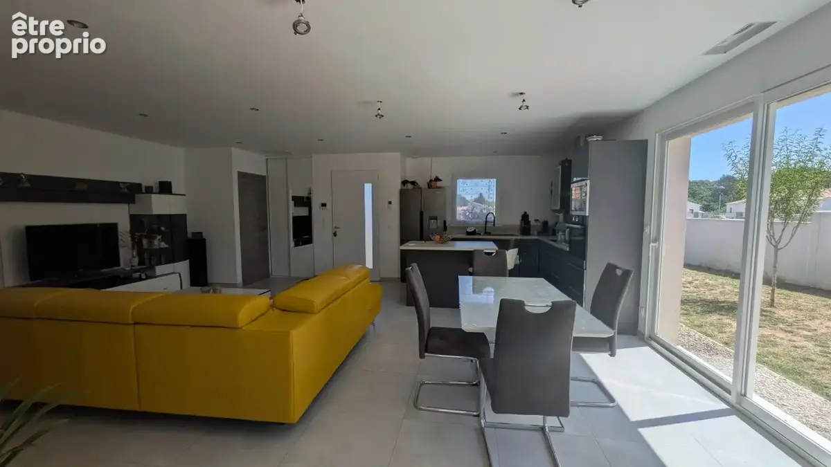 Maison 4 pièces 90 m² à vendre à Gonfaron (83590) - photo 3