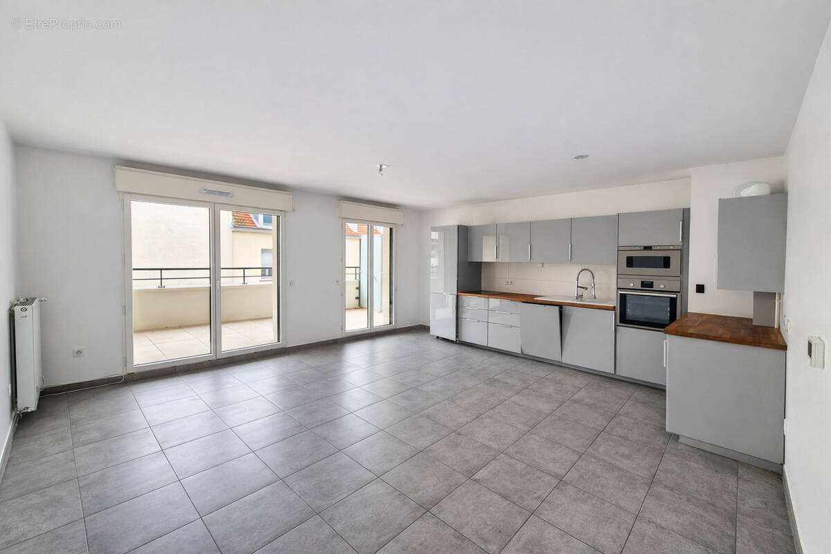 Appartement à LE PERREUX-SUR-MARNE