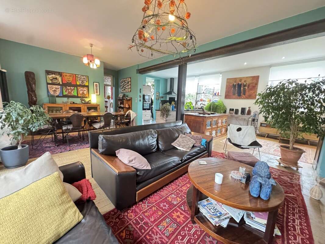 Maison à NERIS-LES-BAINS