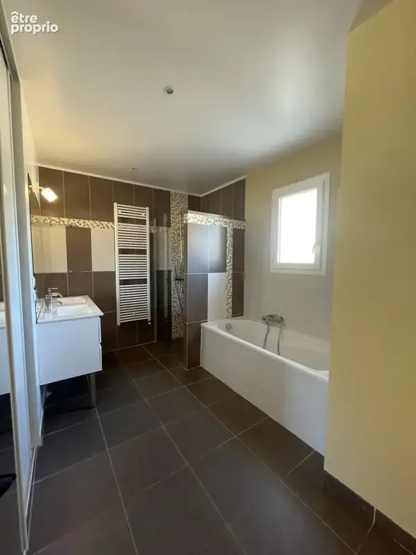 Villa T4 aux finitions impeccables - photo 11