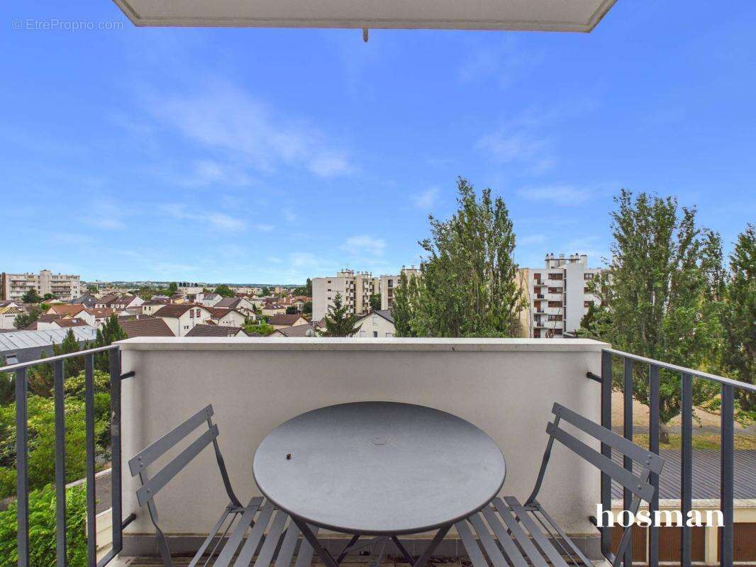Appartement à SAINT-MAUR-DES-FOSSES