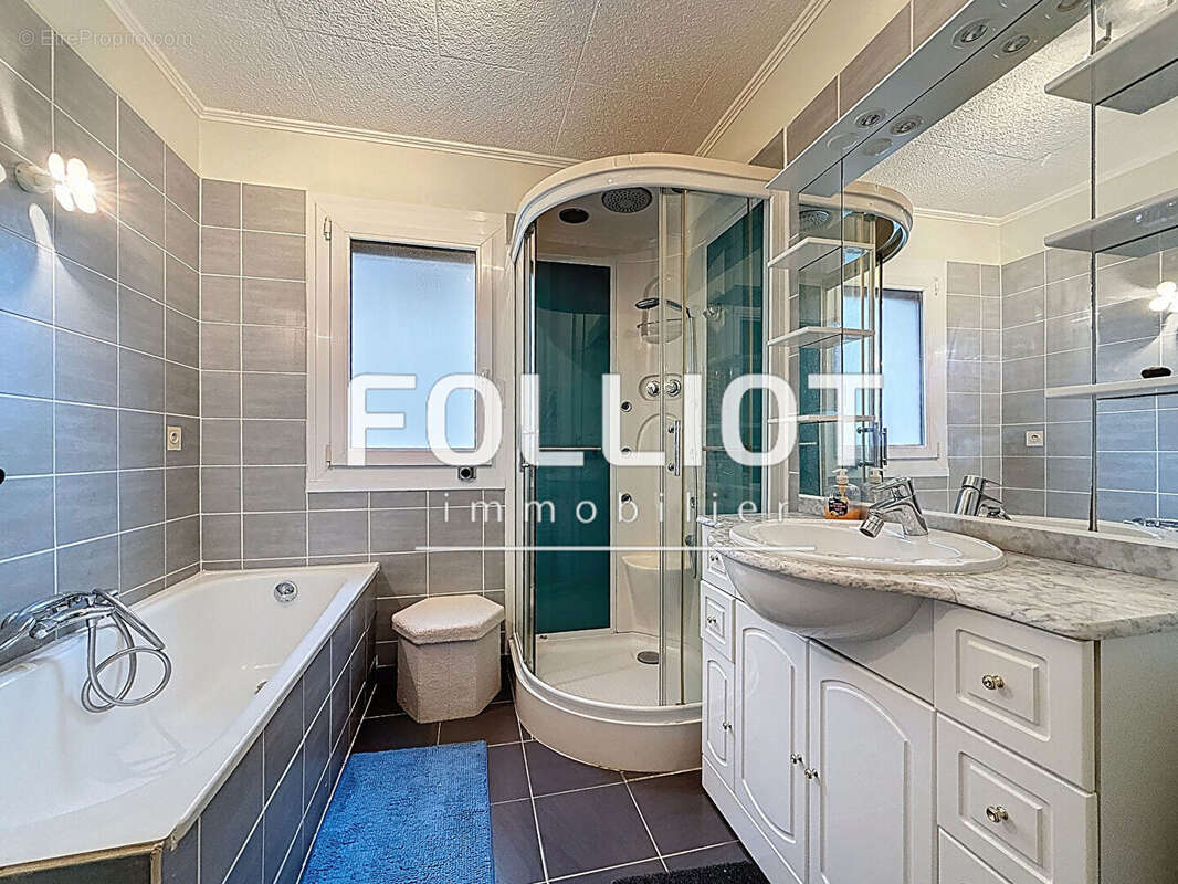 Maison à OUISTREHAM