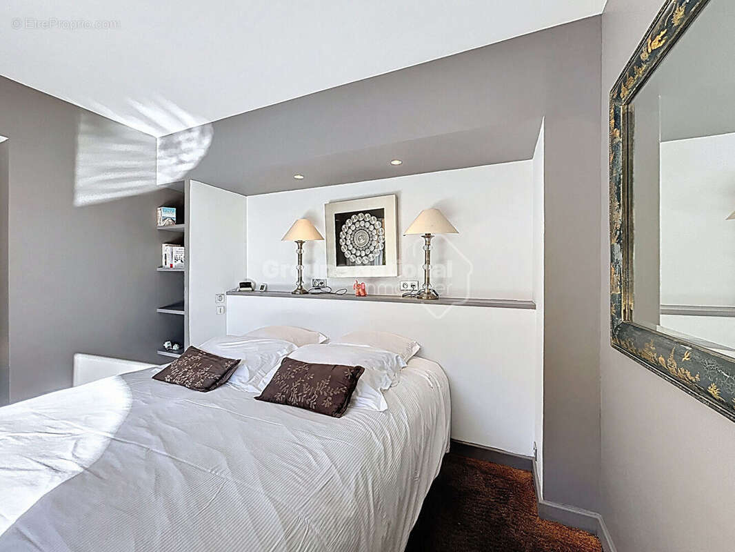 Maison à MANDELIEU-LA-NAPOULE