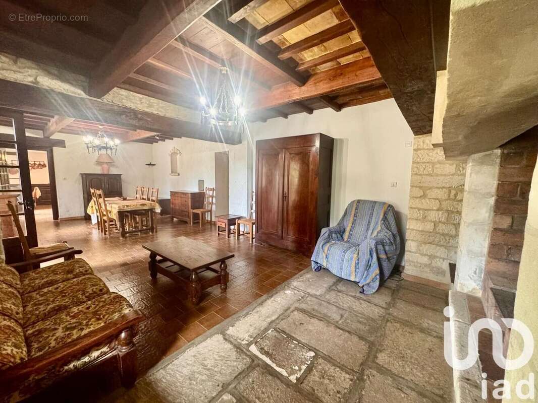 Photo 2 - Maison à BOULBON