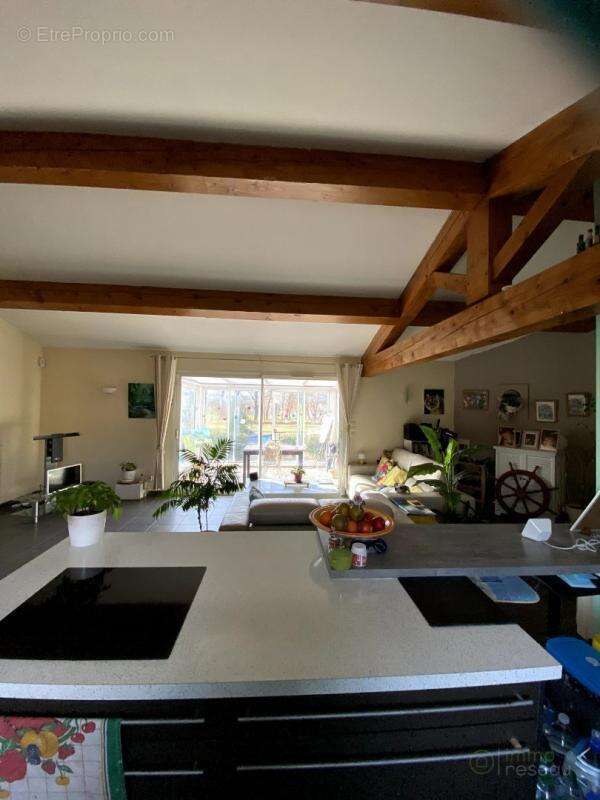 Maison à MONTAUROUX