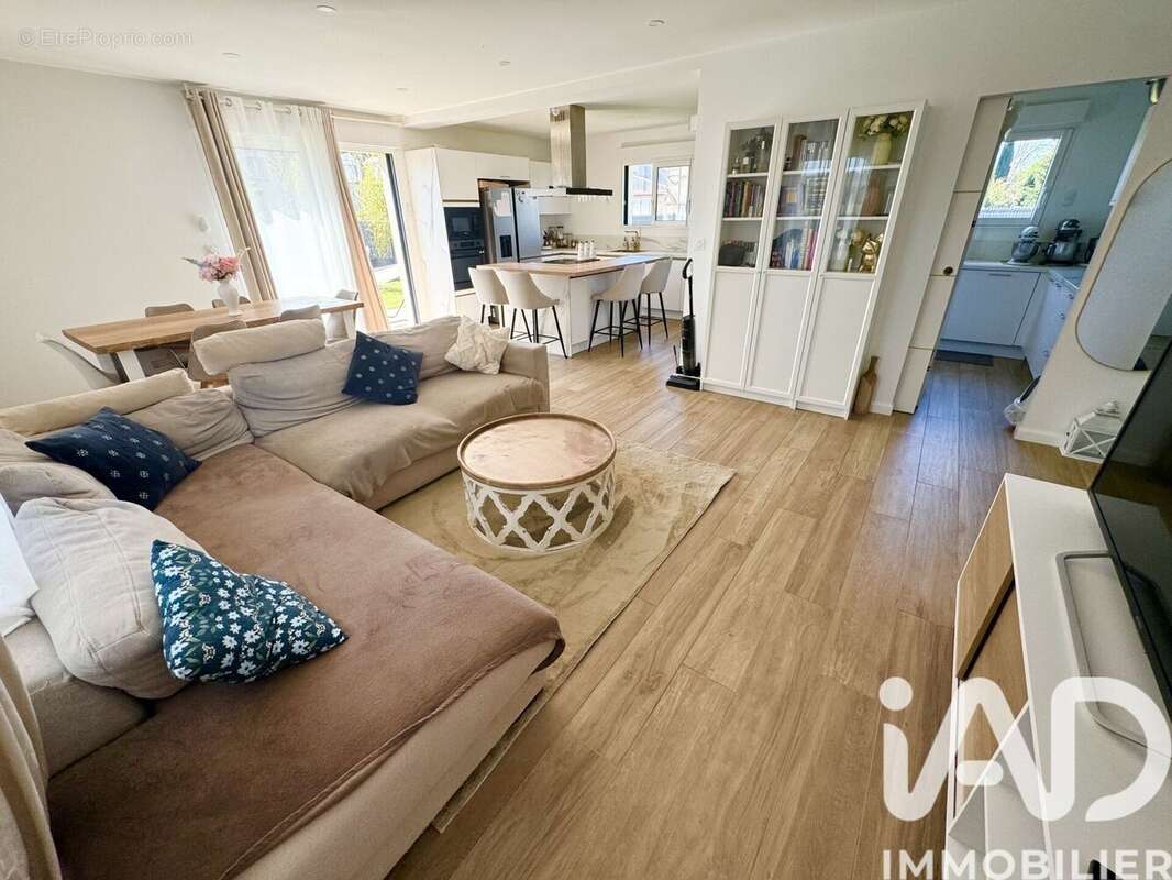 Photo 3 - Maison à SAINT-PRYVE-SAINT-MESMIN