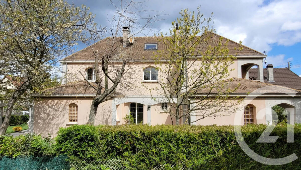 Maison à AULNAY-SOUS-BOIS