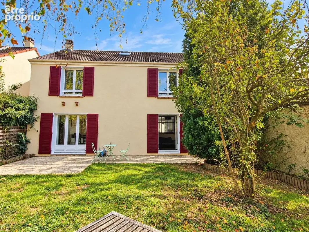 Maison à CHATEAUFORT