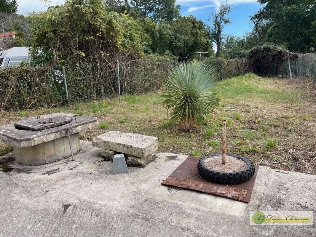 Maison 76 m² à Les Gours  - photo 2