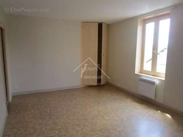 Maison à JALIGNY-SUR-BESBRE