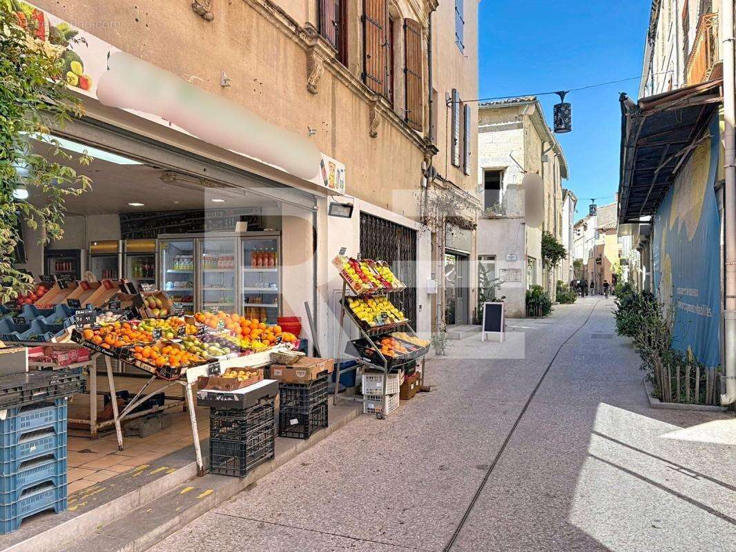 Commerce à LUNEL