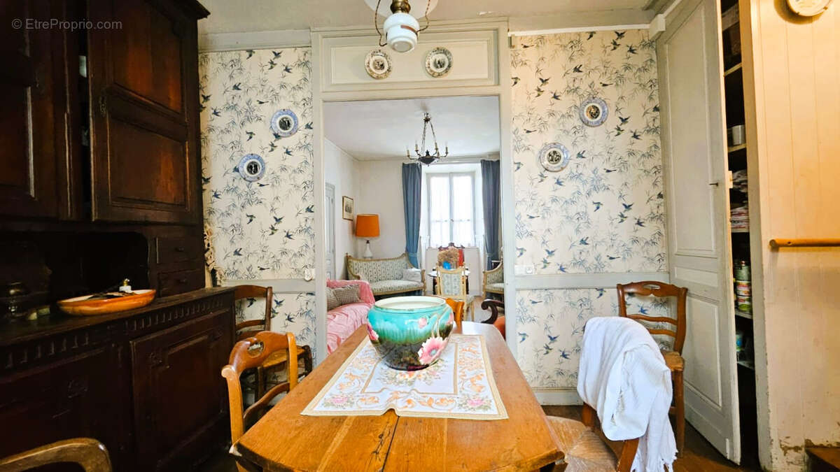 Maison à LES CARS