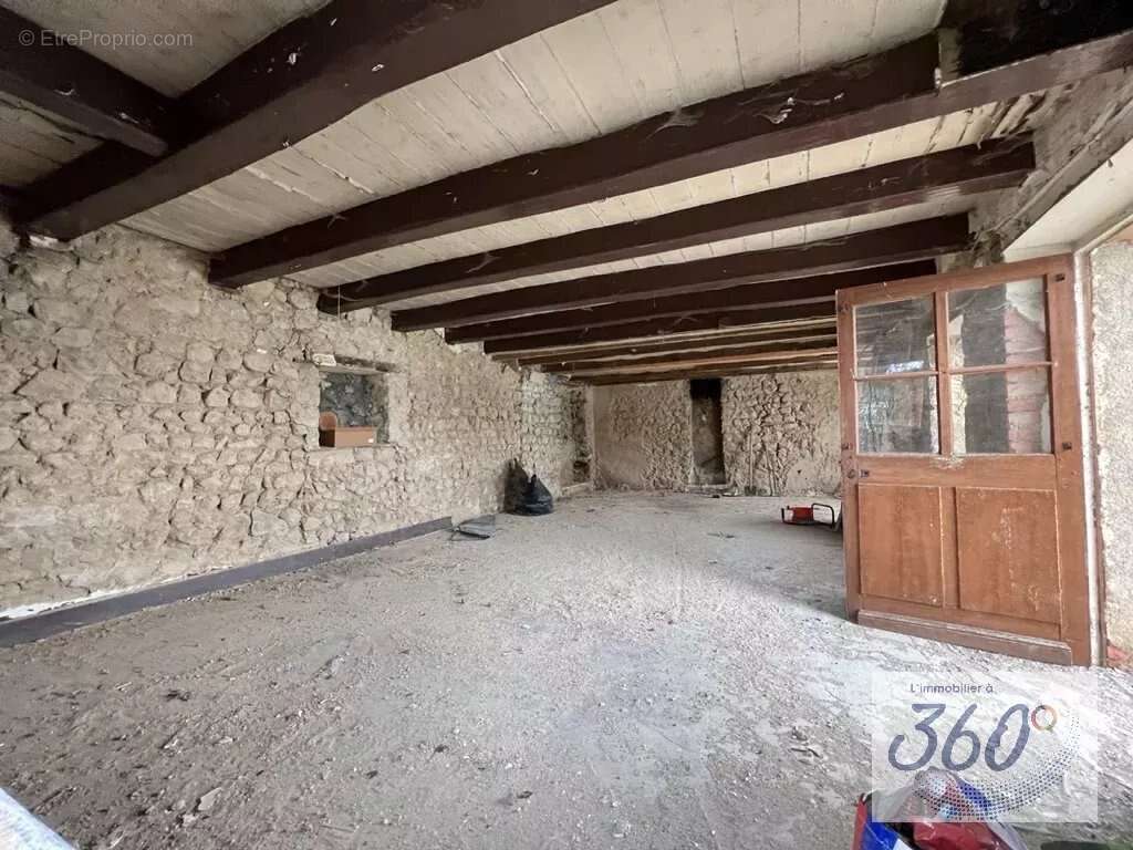 Maison à SAINT-PIERRE-LE-VIEUX