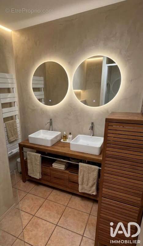 Appartement 100 m² à Marseille-6e  - photo 9