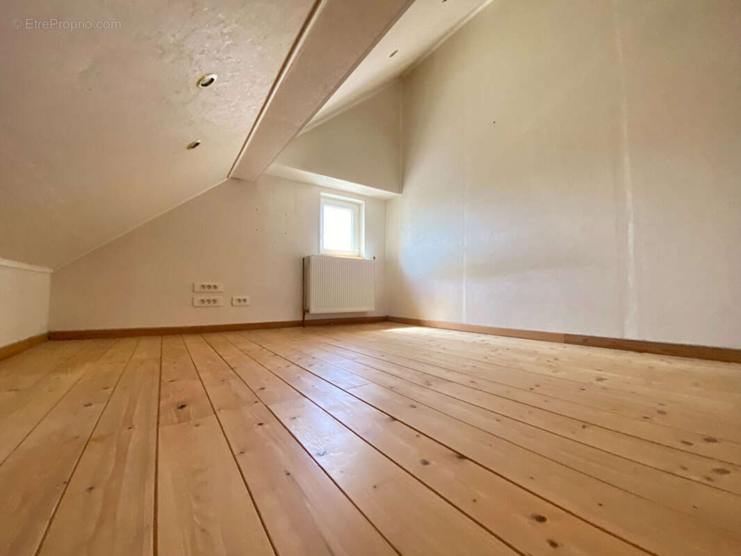 Maison cosy 4 pièces à vendre à Bollwiller, quartier calme- beau jardin avec espace terrasse - garage - photo 10