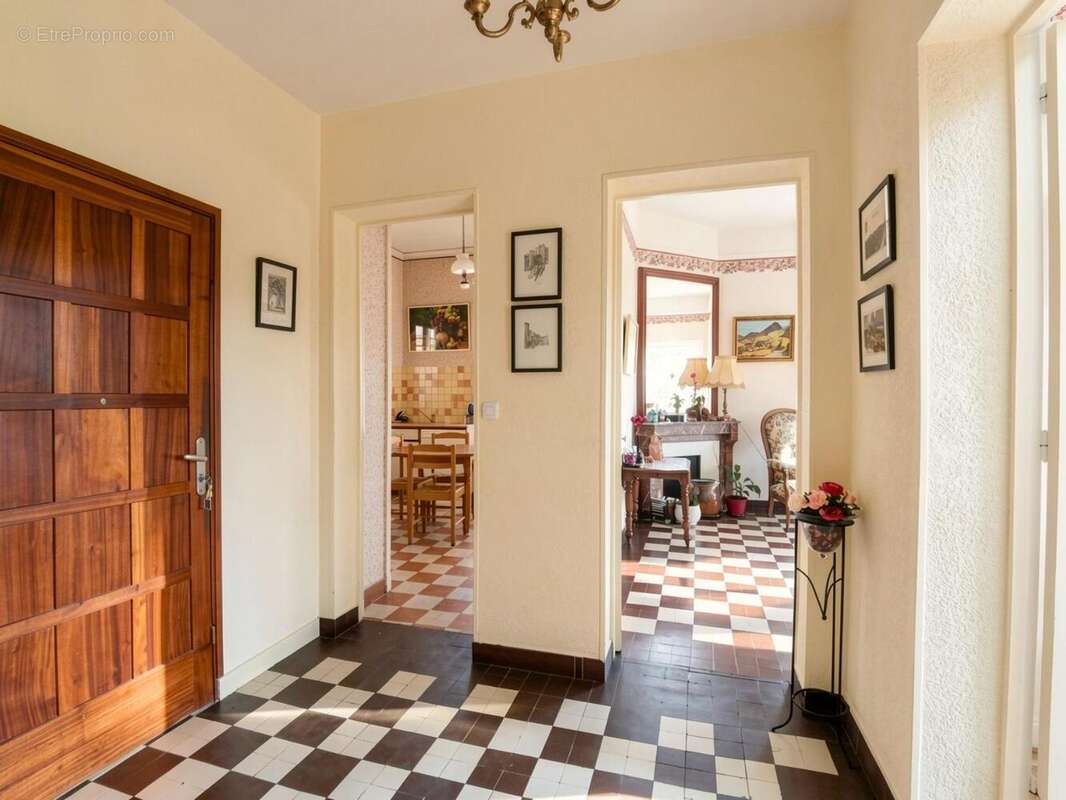   - Appartement à AUBENAS