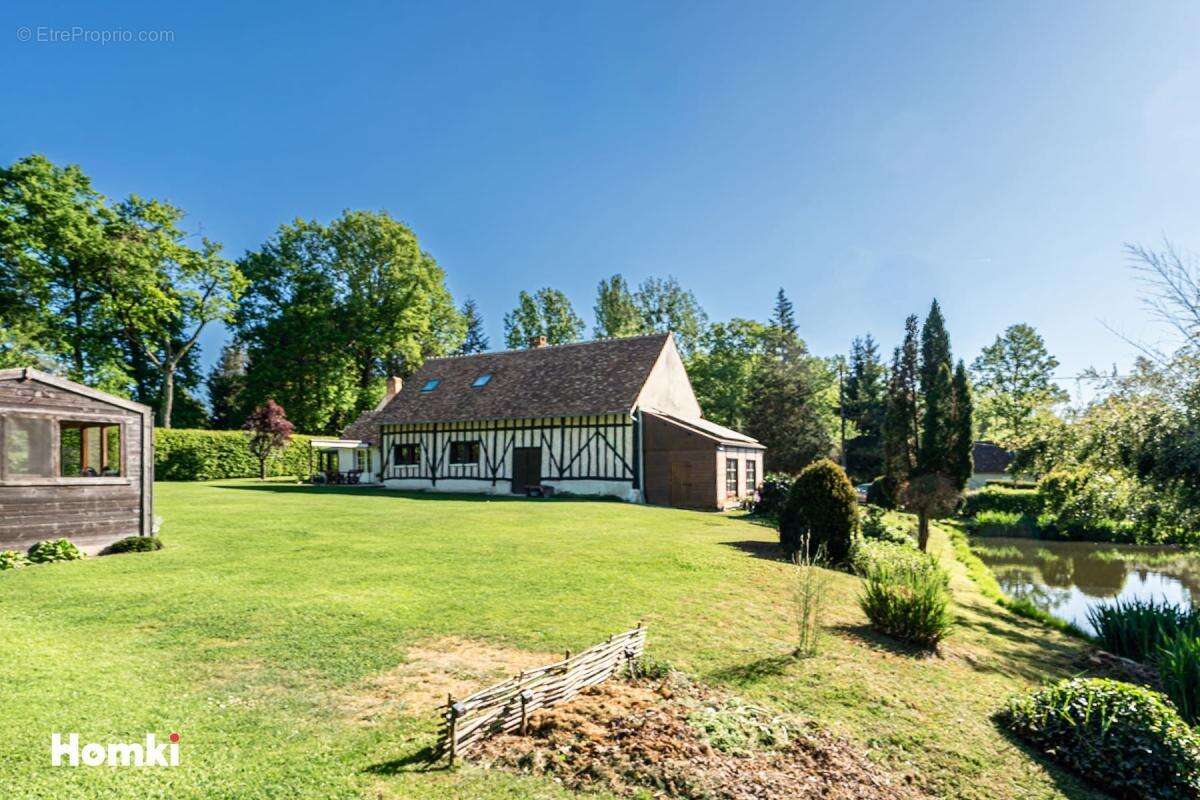 Maison à MARCILLY-EN-VILLETTE