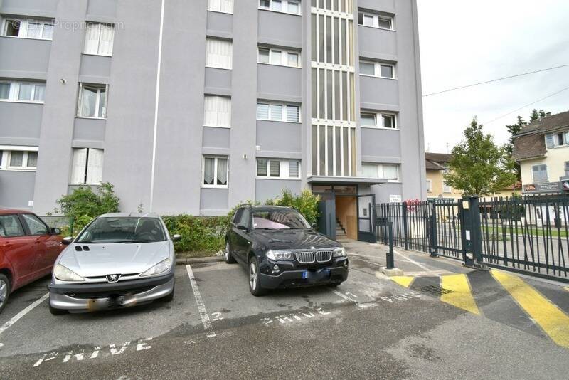 Appartement à AMBILLY