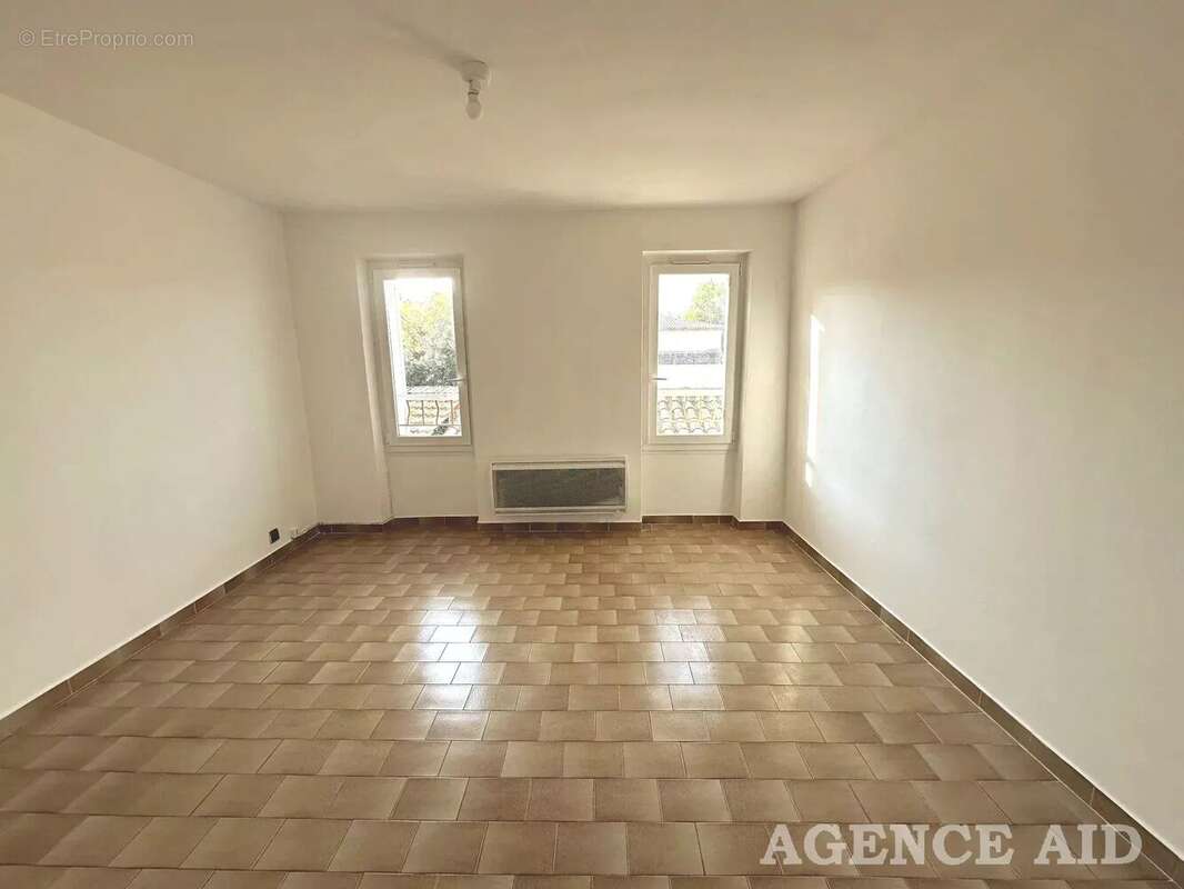 Appartement à CUGES-LES-PINS