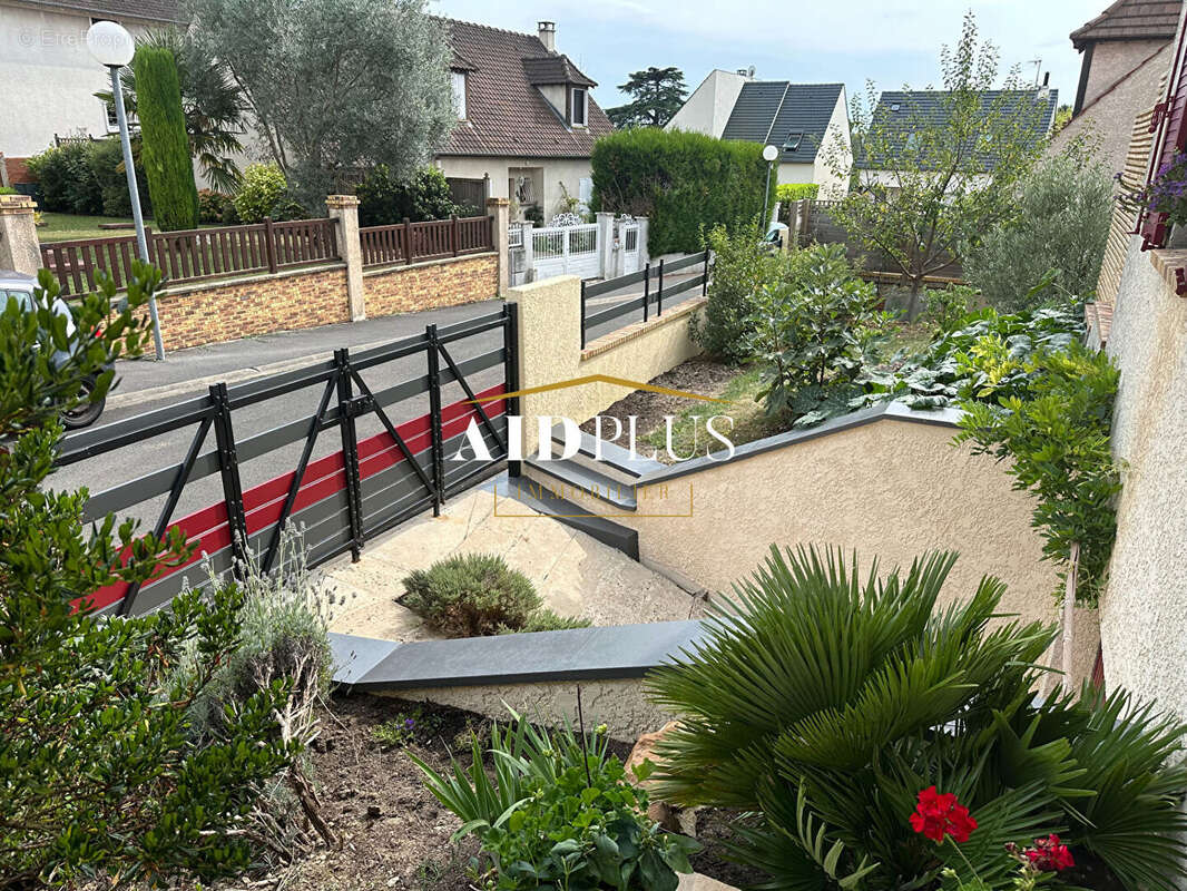 Maison à SAINT-PRIX